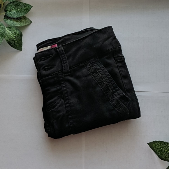 SO Other - 🌵 Black Shorts E4